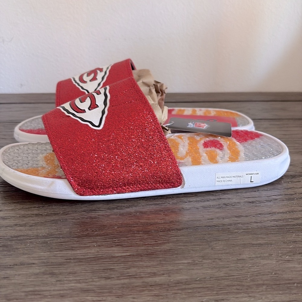 ❌SOLD❌ NWT [FOCO] Kansas City Chiefs NFL Sparkle Gel Slide Sandals Womens L 9/10 - Picture 8 of 12